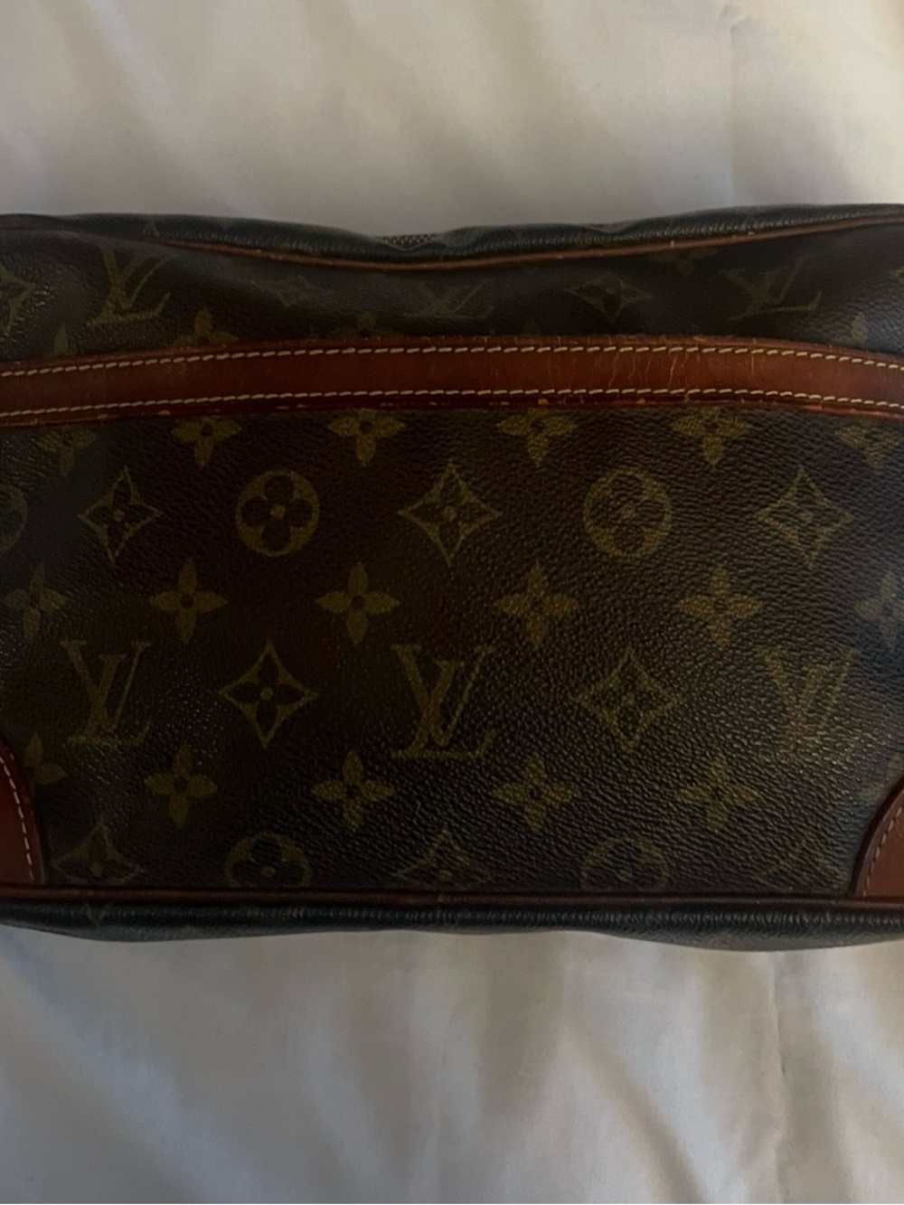 Louis Vuitton Monogram Canvas Toiletry Pouch in Brown & Tan